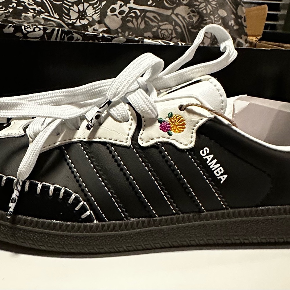 adidas Samba Black and White Sneakers - Picture 4 of 10